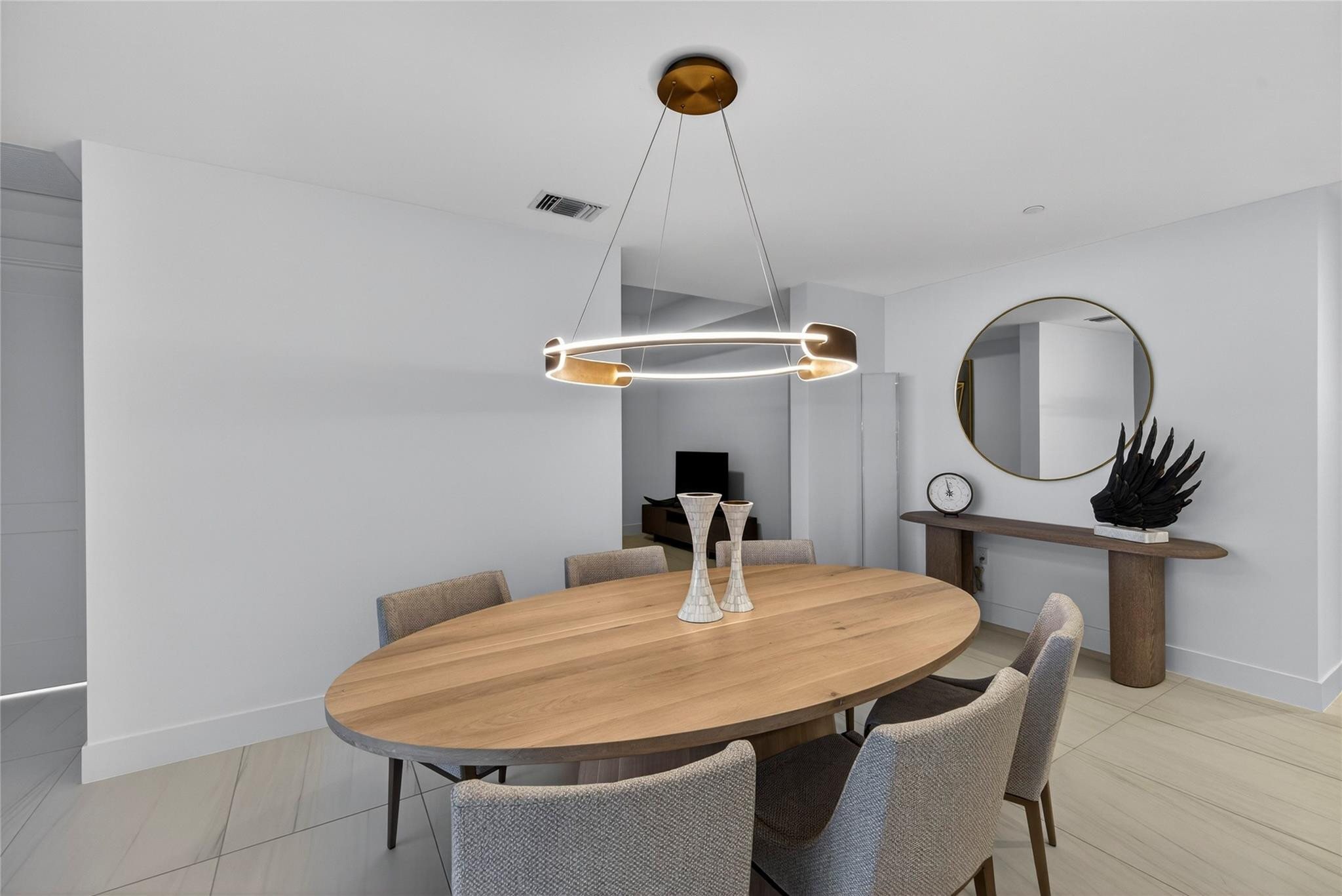 153 N Seabreeze #1901-S Fort Lauderdale, FL 33304