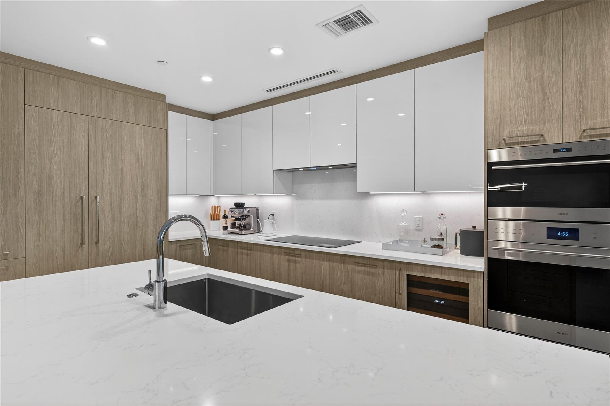 153 N Seabreeze #1901-S Fort Lauderdale, FL 33304