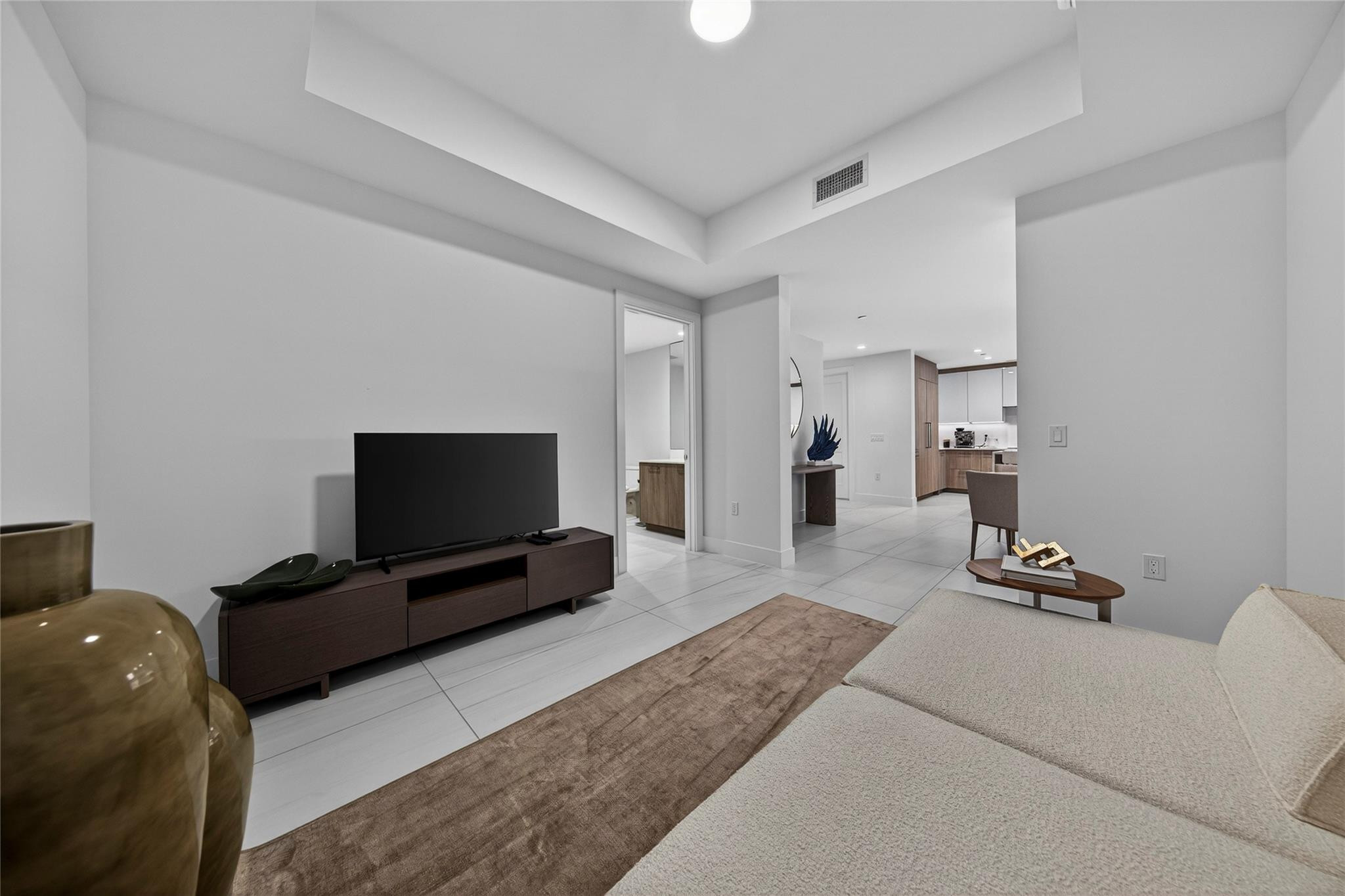 153 N Seabreeze #1901-S Fort Lauderdale, FL 33304