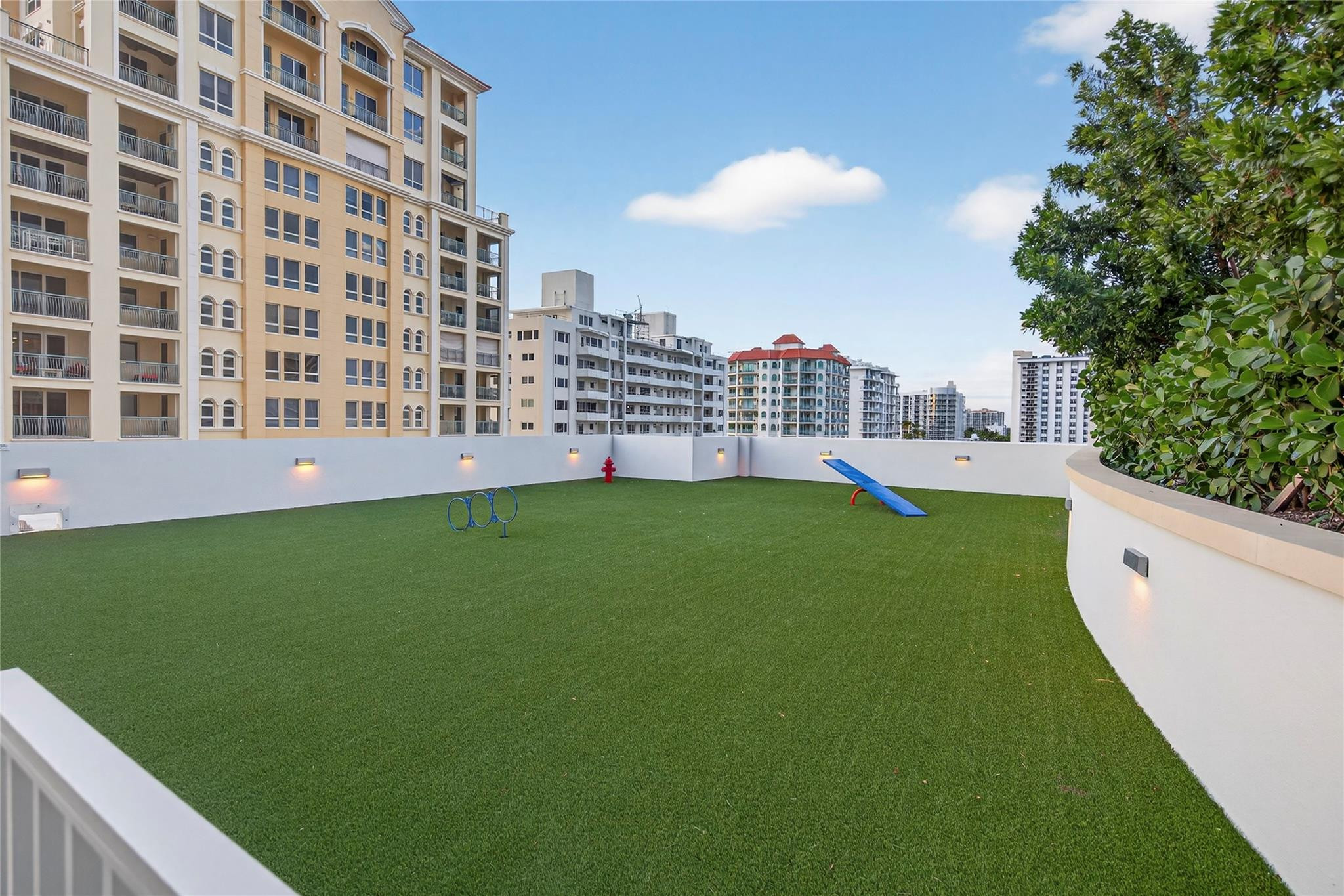 153 N Seabreeze #1901-S Fort Lauderdale, FL 33304