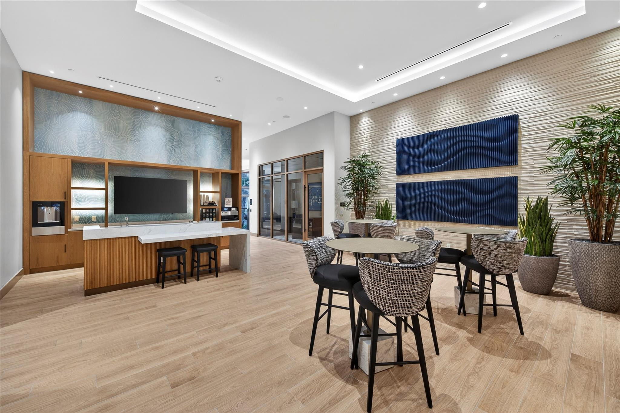 153 N Seabreeze #1901-S Fort Lauderdale, FL 33304