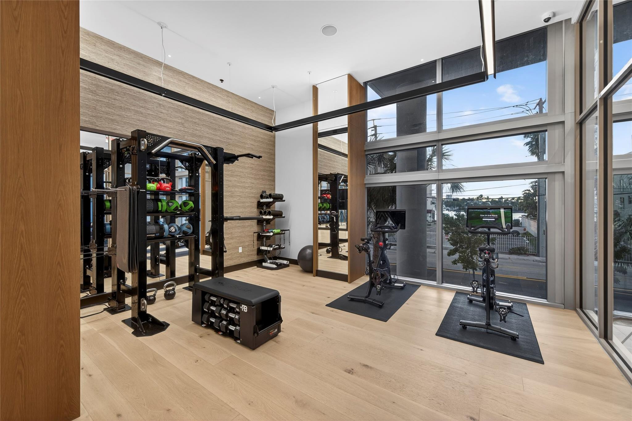 153 N Seabreeze #1901-S Fort Lauderdale, FL 33304