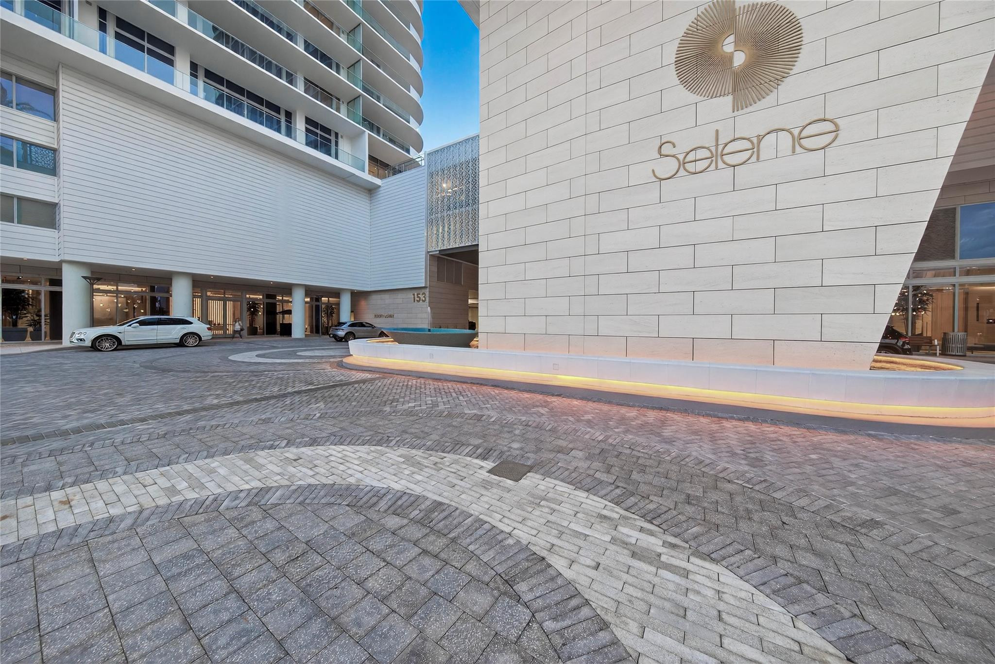 153 N Seabreeze #1901-S Fort Lauderdale, FL 33304