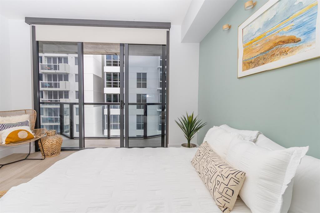 201 SW 17th #602 Miami, FL 33129