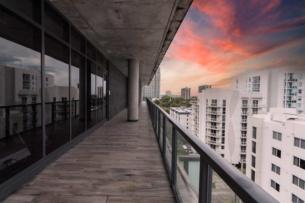 201 SW 17th #602 Miami, FL 33129