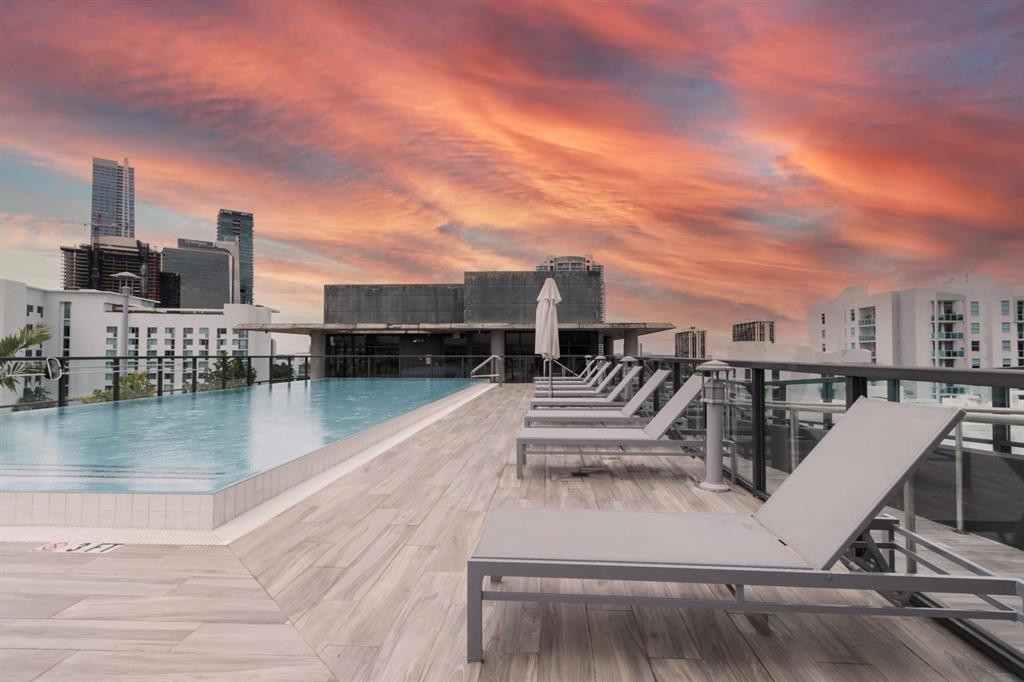 201 SW 17th #602 Miami, FL 33129