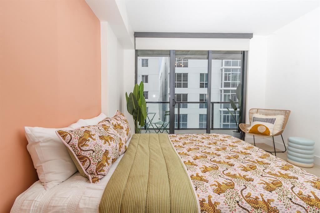 201 SW 17th #602 Miami, FL 33129