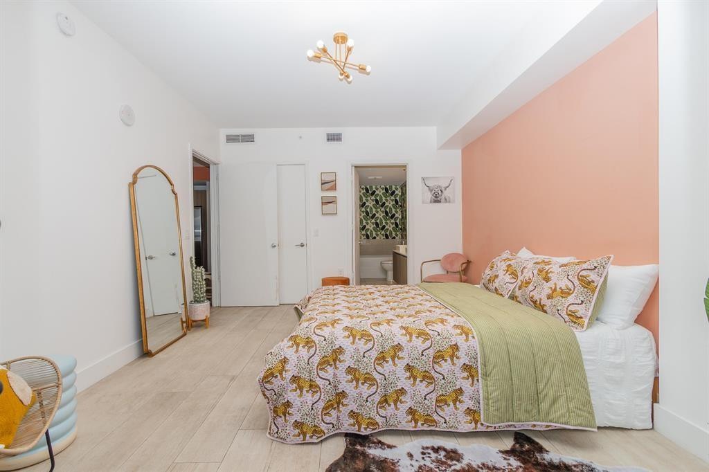 201 SW 17th #602 Miami, FL 33129