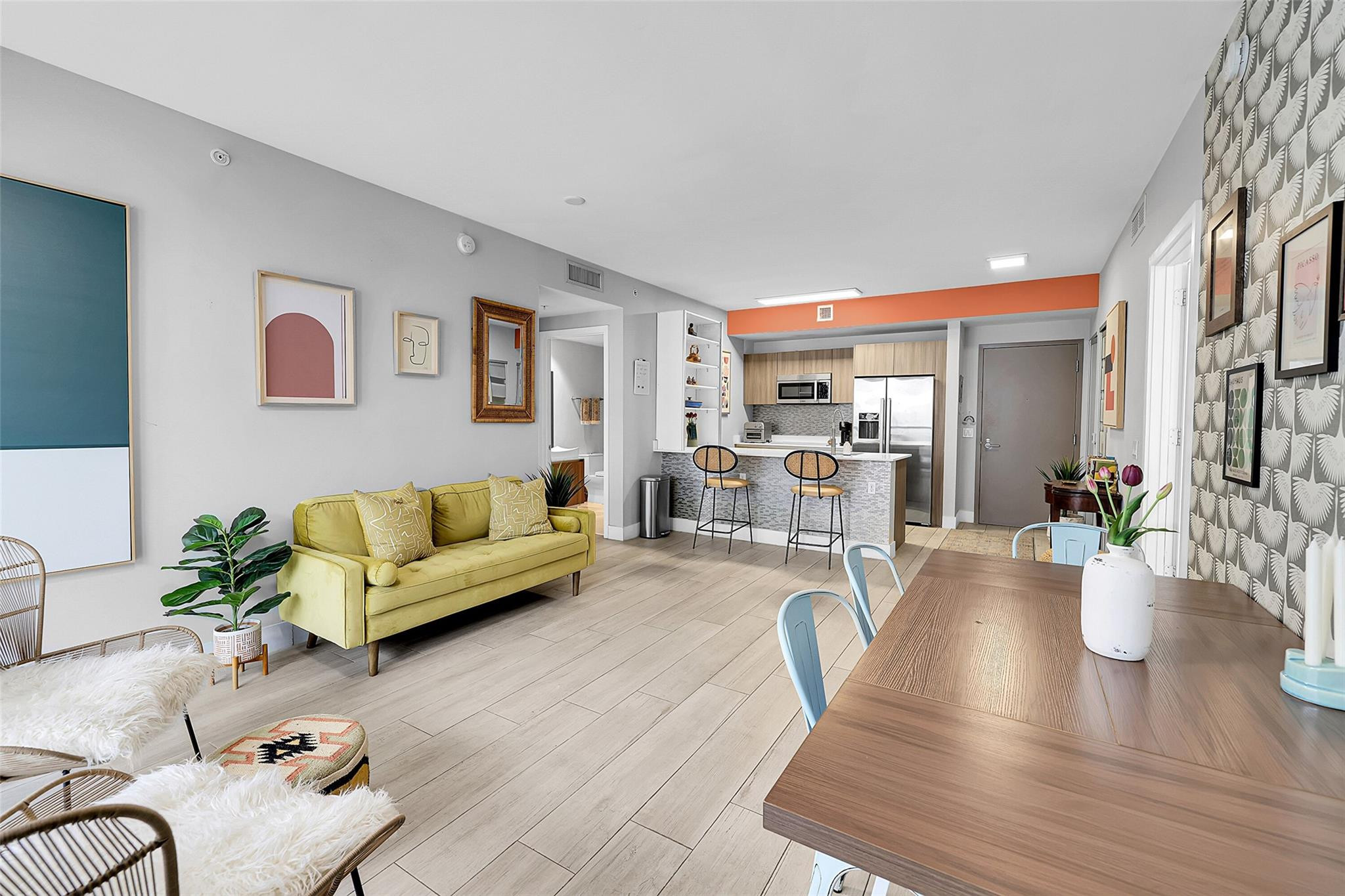 201 SW 17th #602 Miami, FL 33129