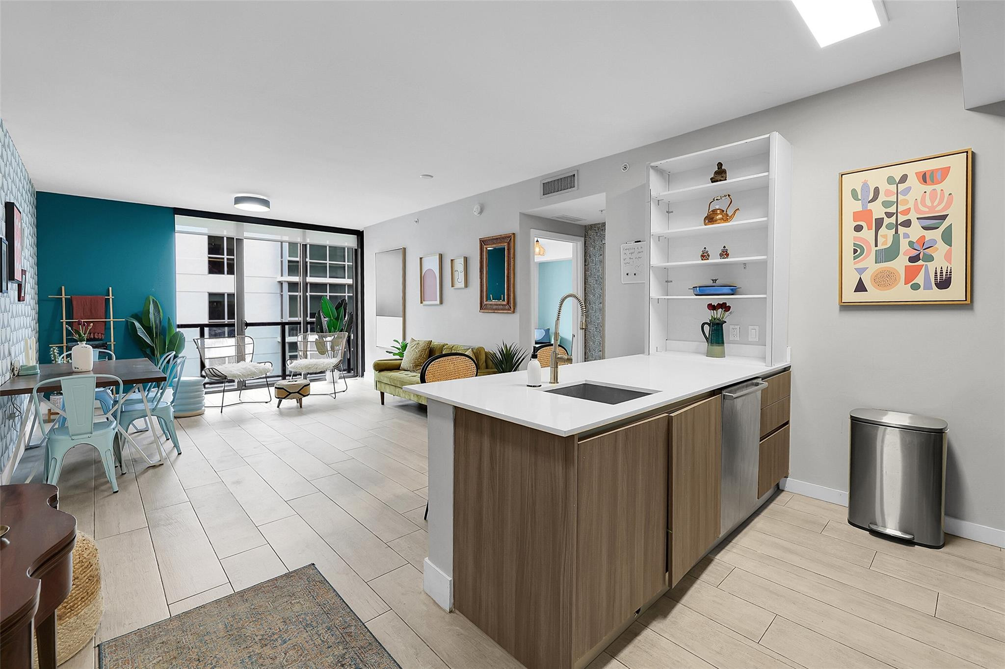 201 SW 17th #602 Miami, FL 33129