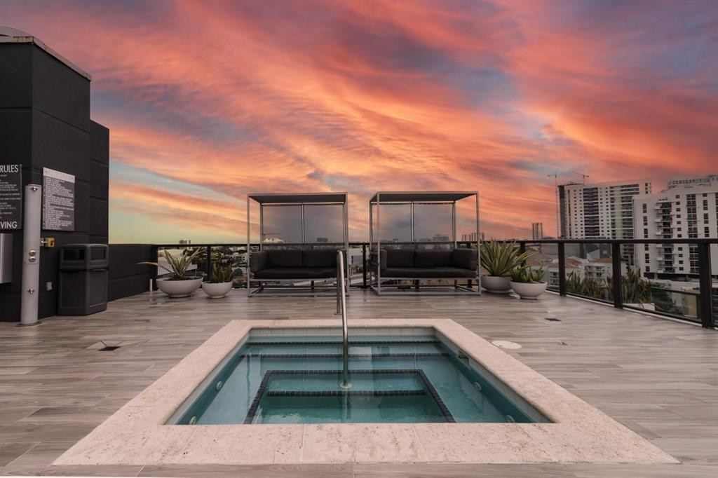 201 SW 17th #602 Miami, FL 33129