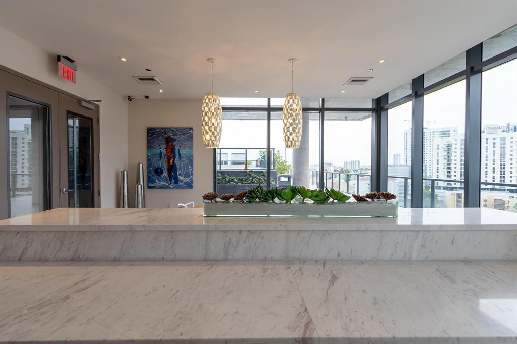 201 SW 17th #602 Miami, FL 33129