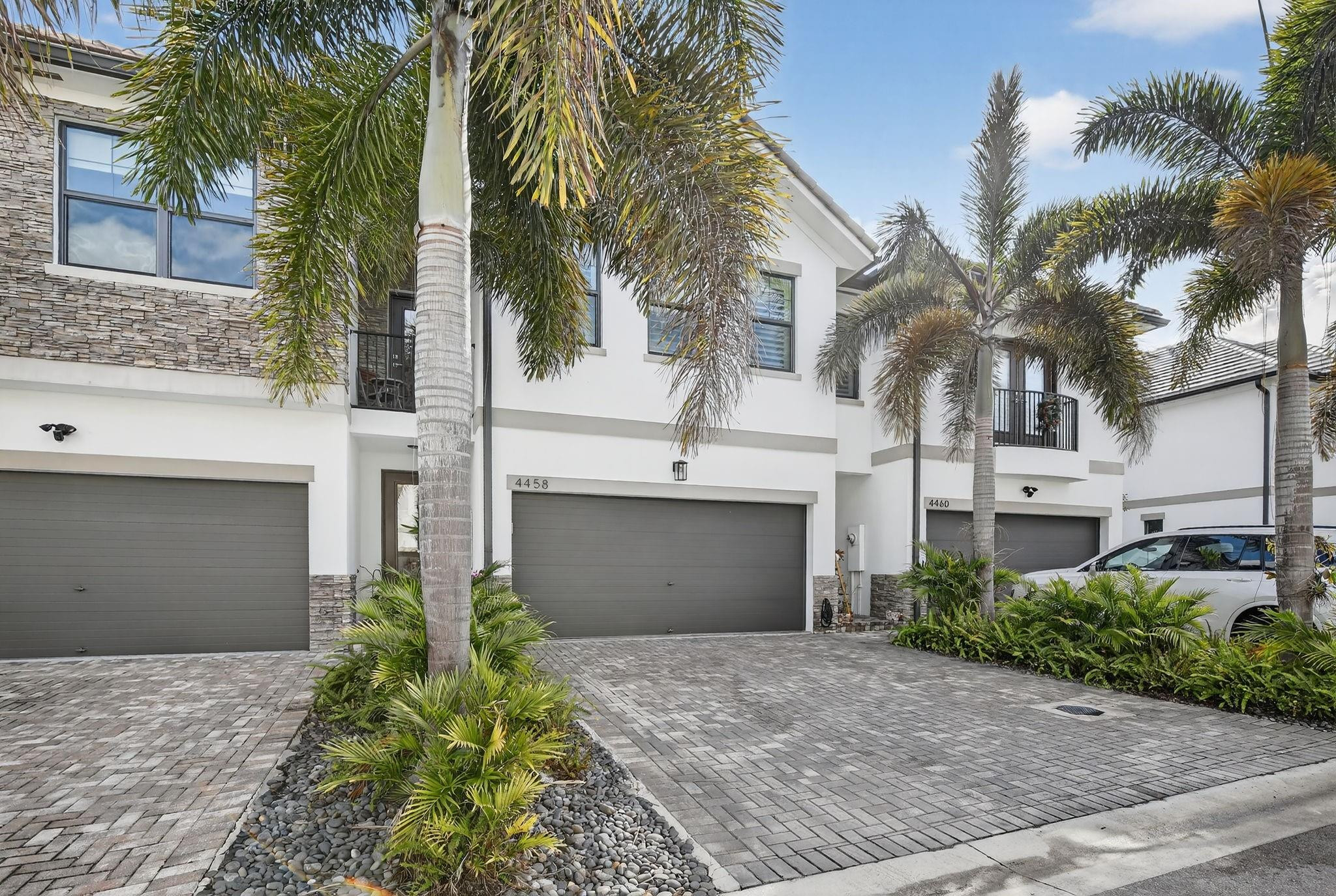 4458 E Aqua Bella #4458 Fort Lauderdale, FL 33312