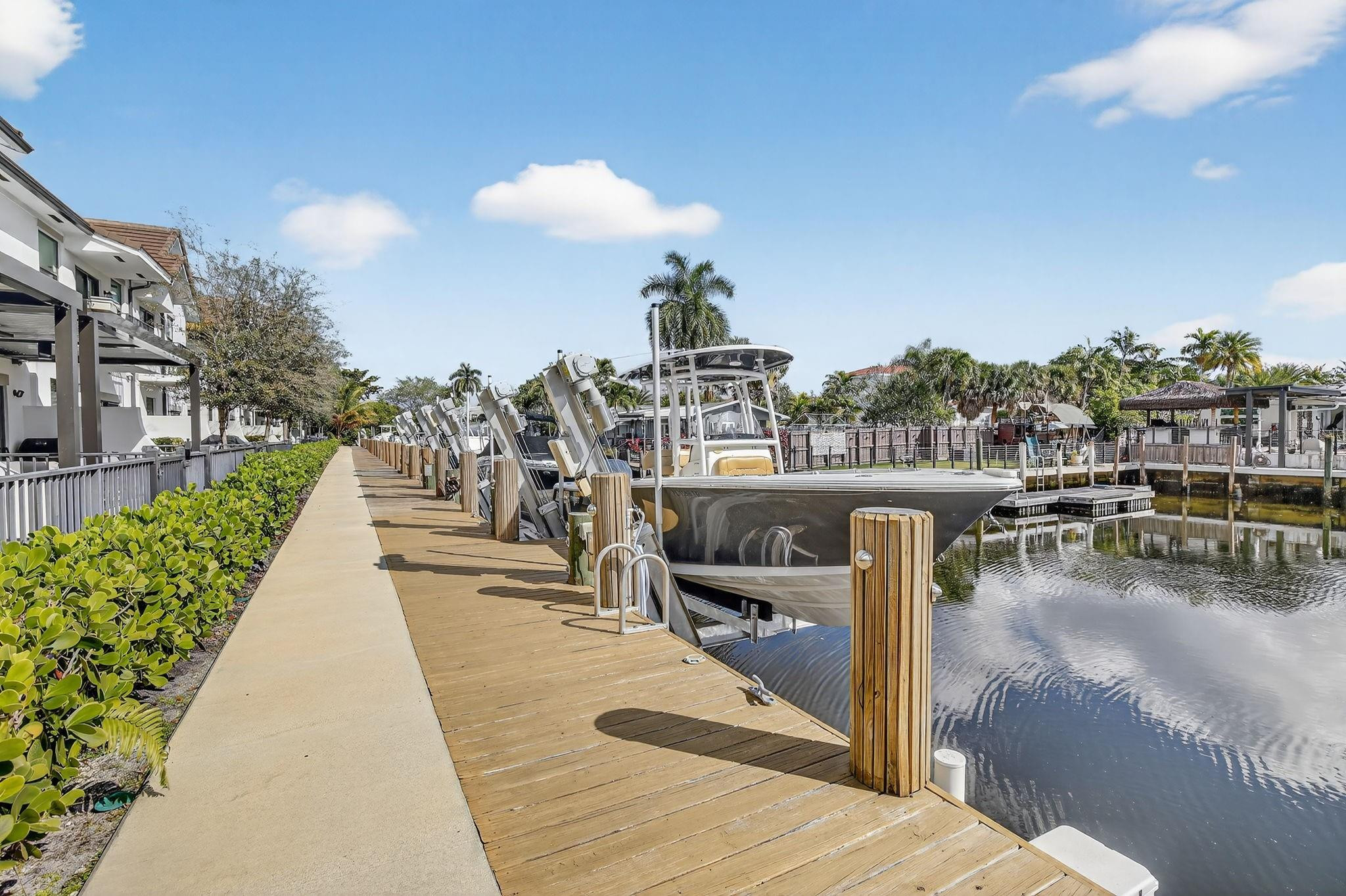 4458 E Aqua Bella #4458 Fort Lauderdale, FL 33312