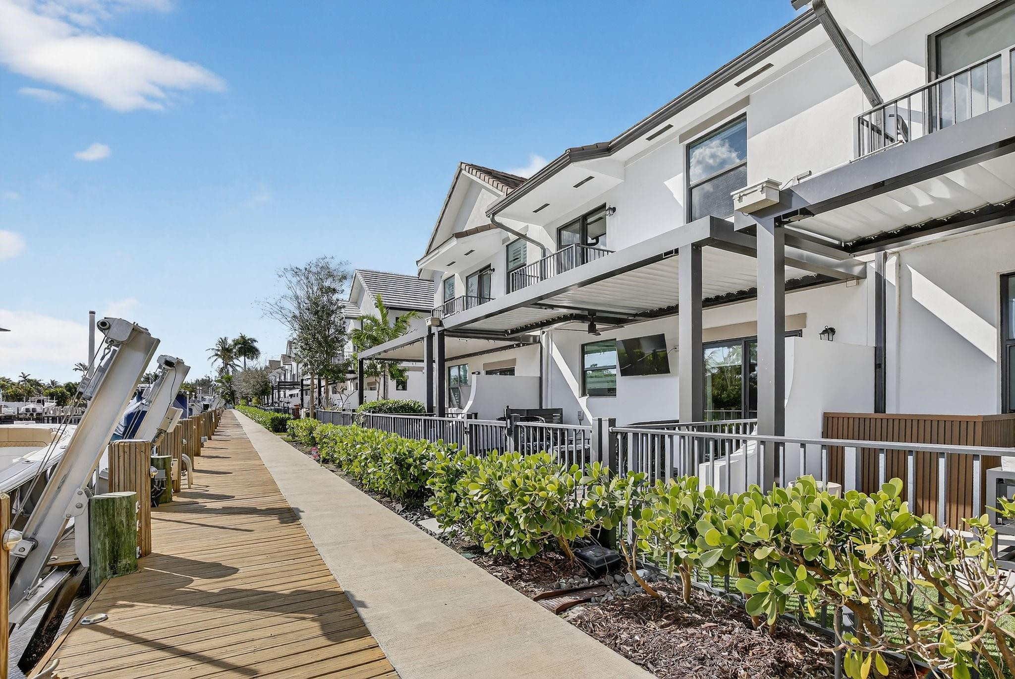 4458 E Aqua Bella #4458 Fort Lauderdale, FL 33312