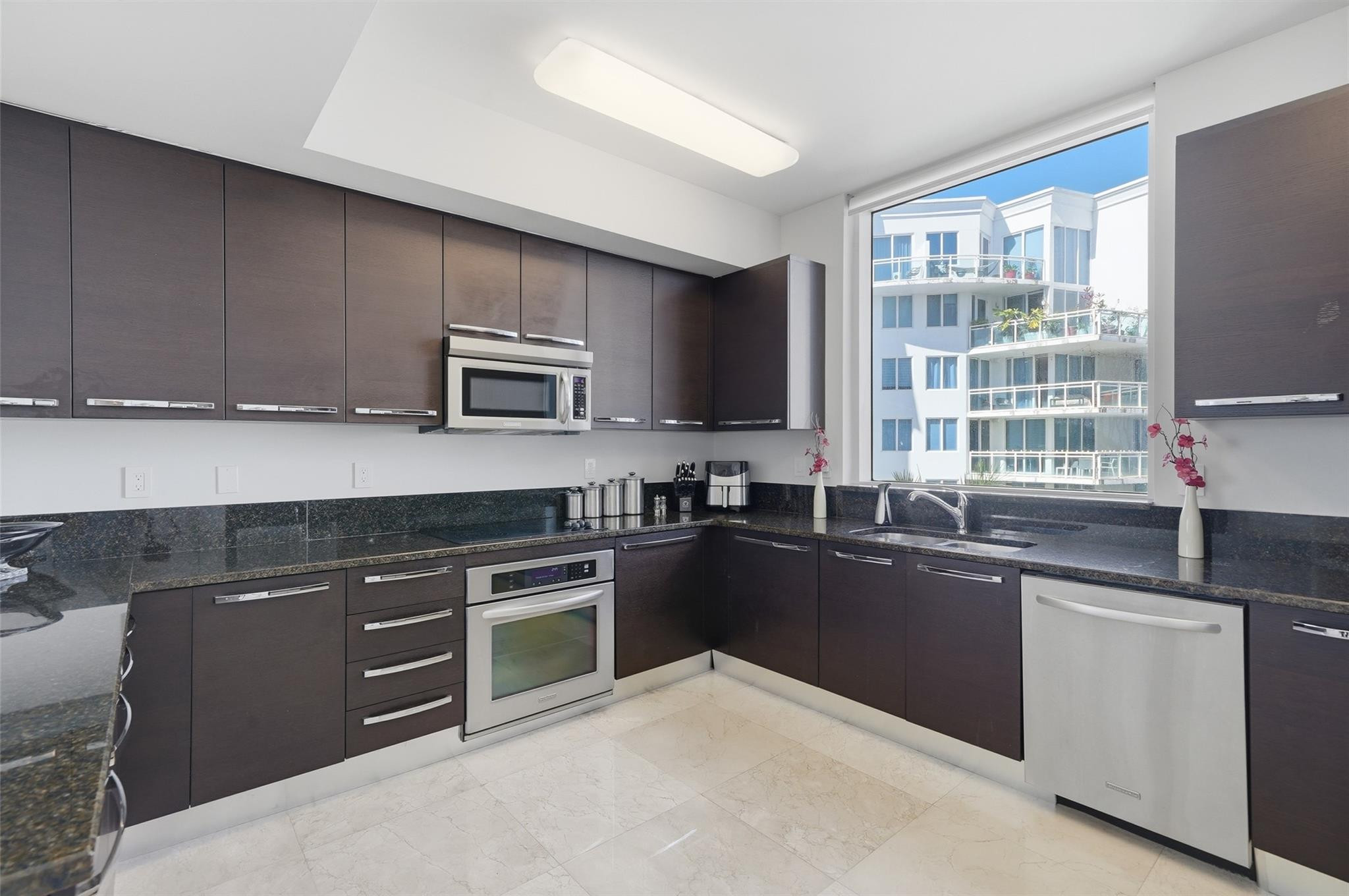 image 3030 Aventura14