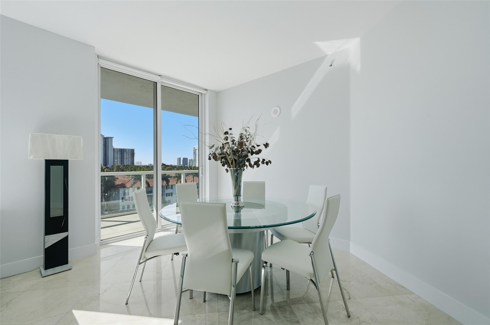 image 3030 Aventura22