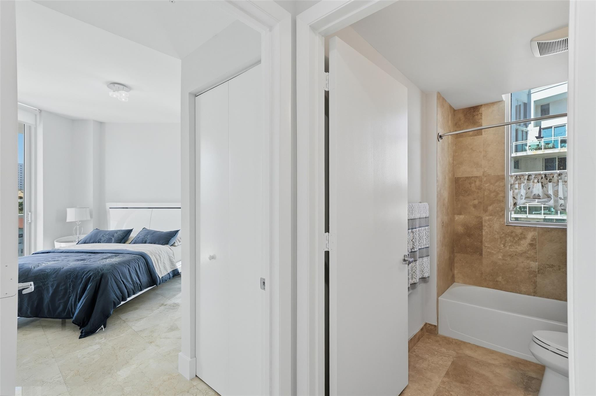 image 3030 Aventura25