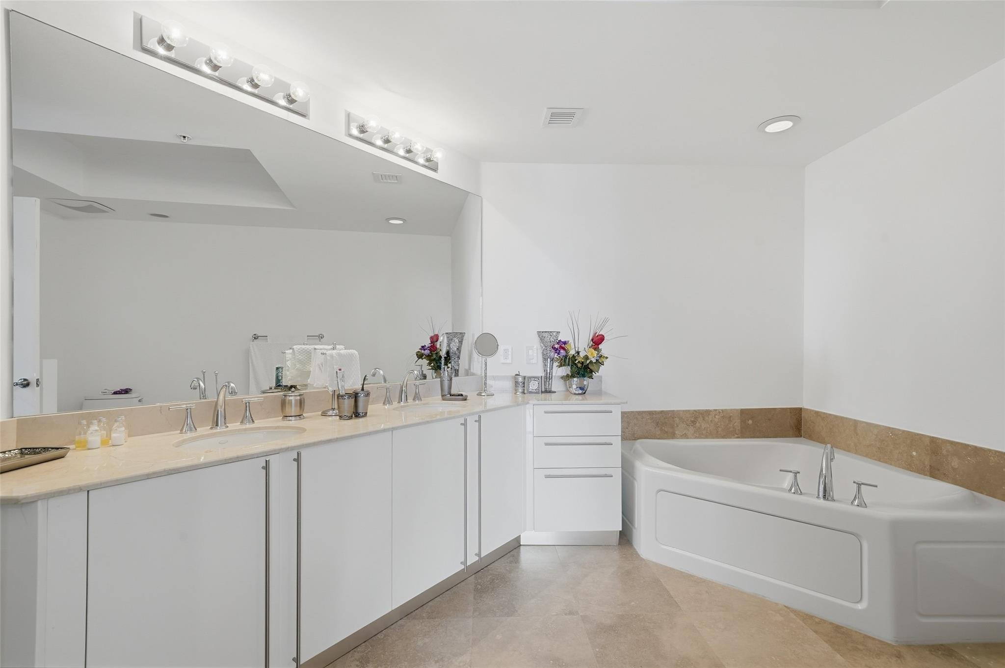 image 3030 Aventura38