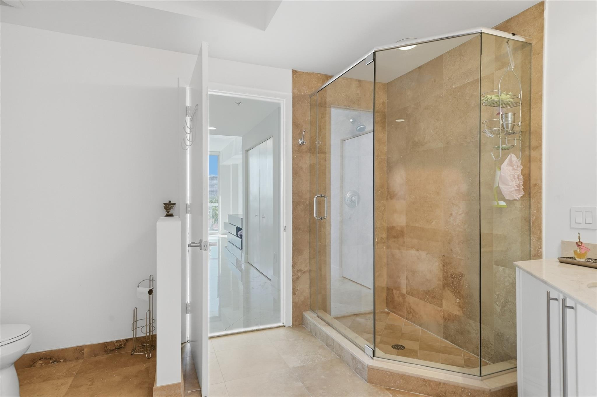 image 3030 Aventura40