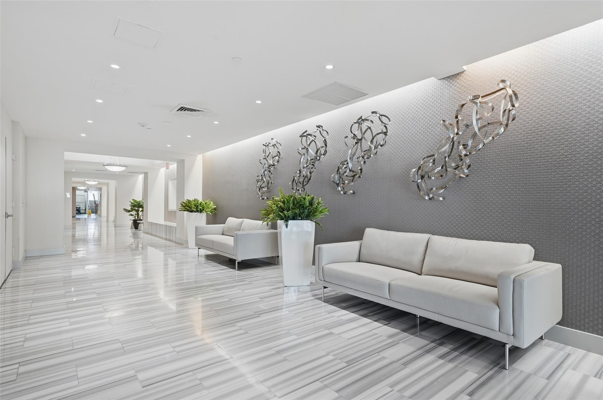 image 3030 Aventura49