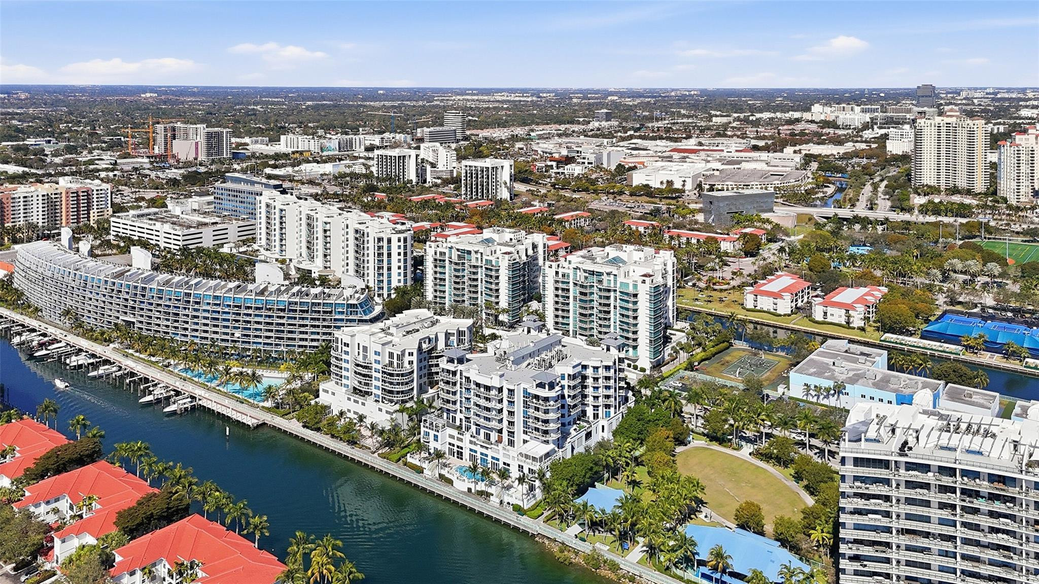 image 3030 Aventura70