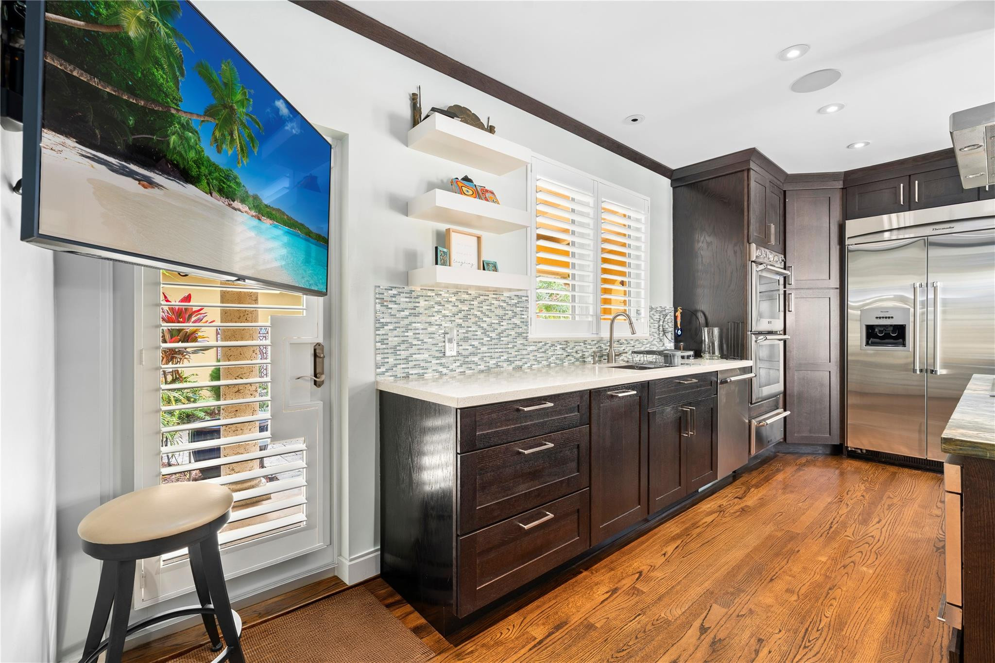 330 Royal Plz Fort Lauderdale, FL 33301