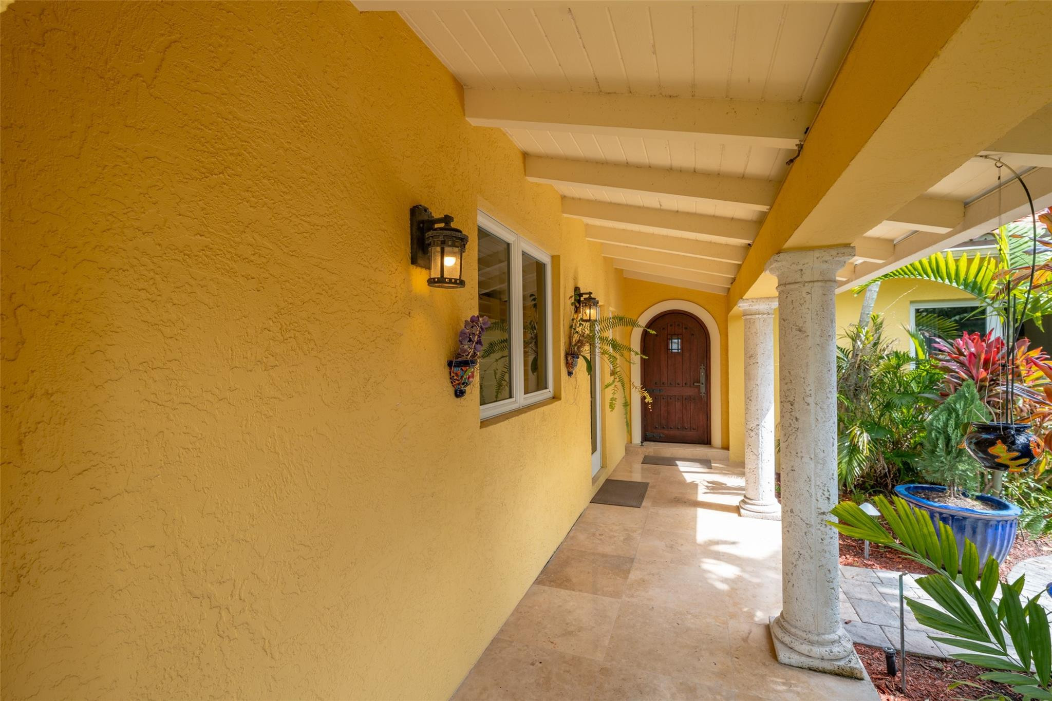 330 Royal Plz Fort Lauderdale, FL 33301