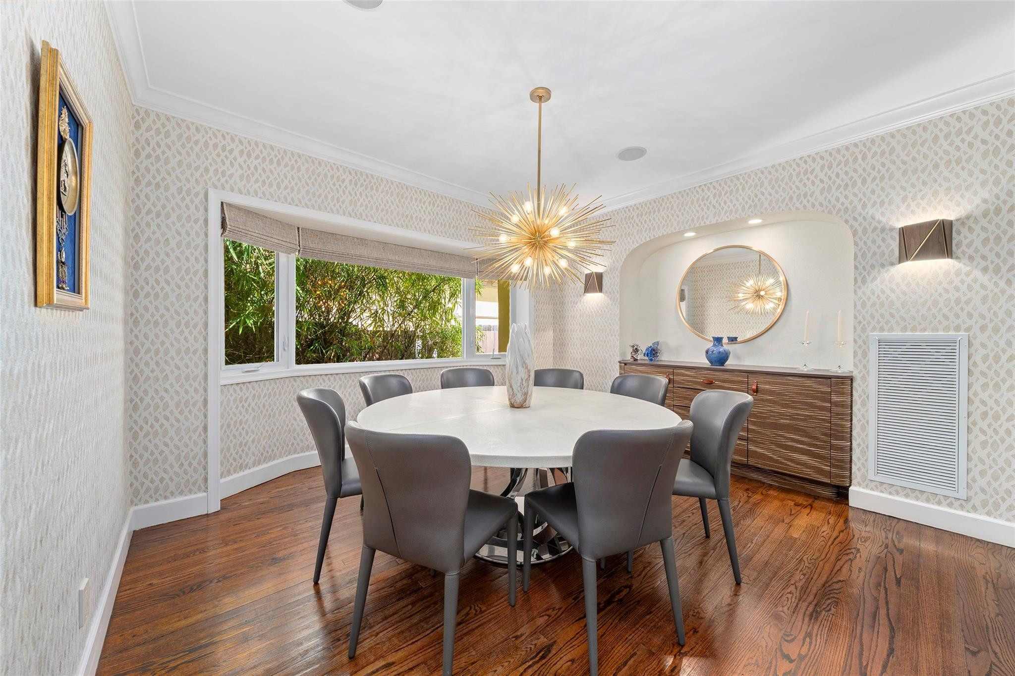 330 Royal Plz Fort Lauderdale, FL 33301