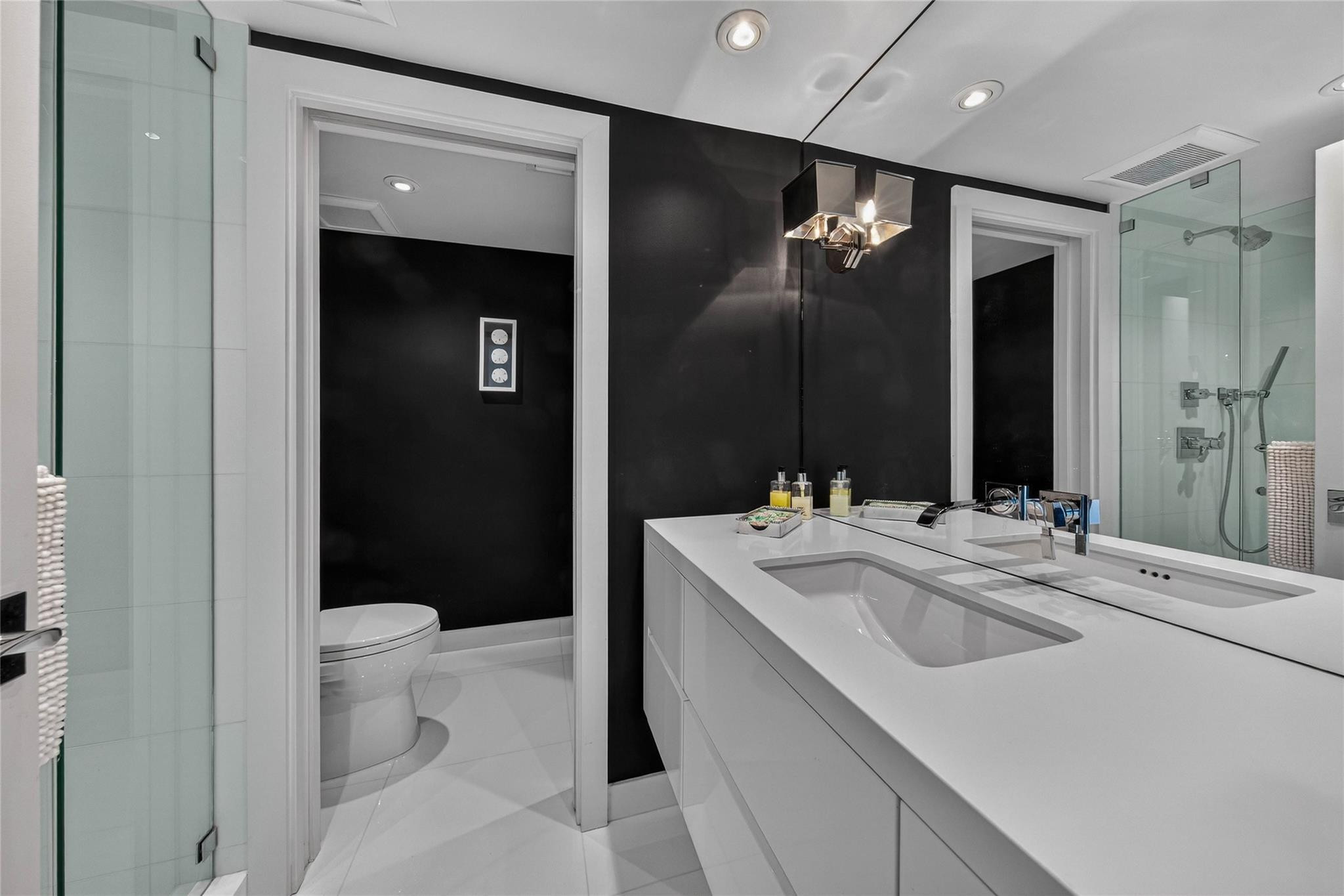 2200 S Ocean #2701-02 Fort Lauderdale, FL 33316