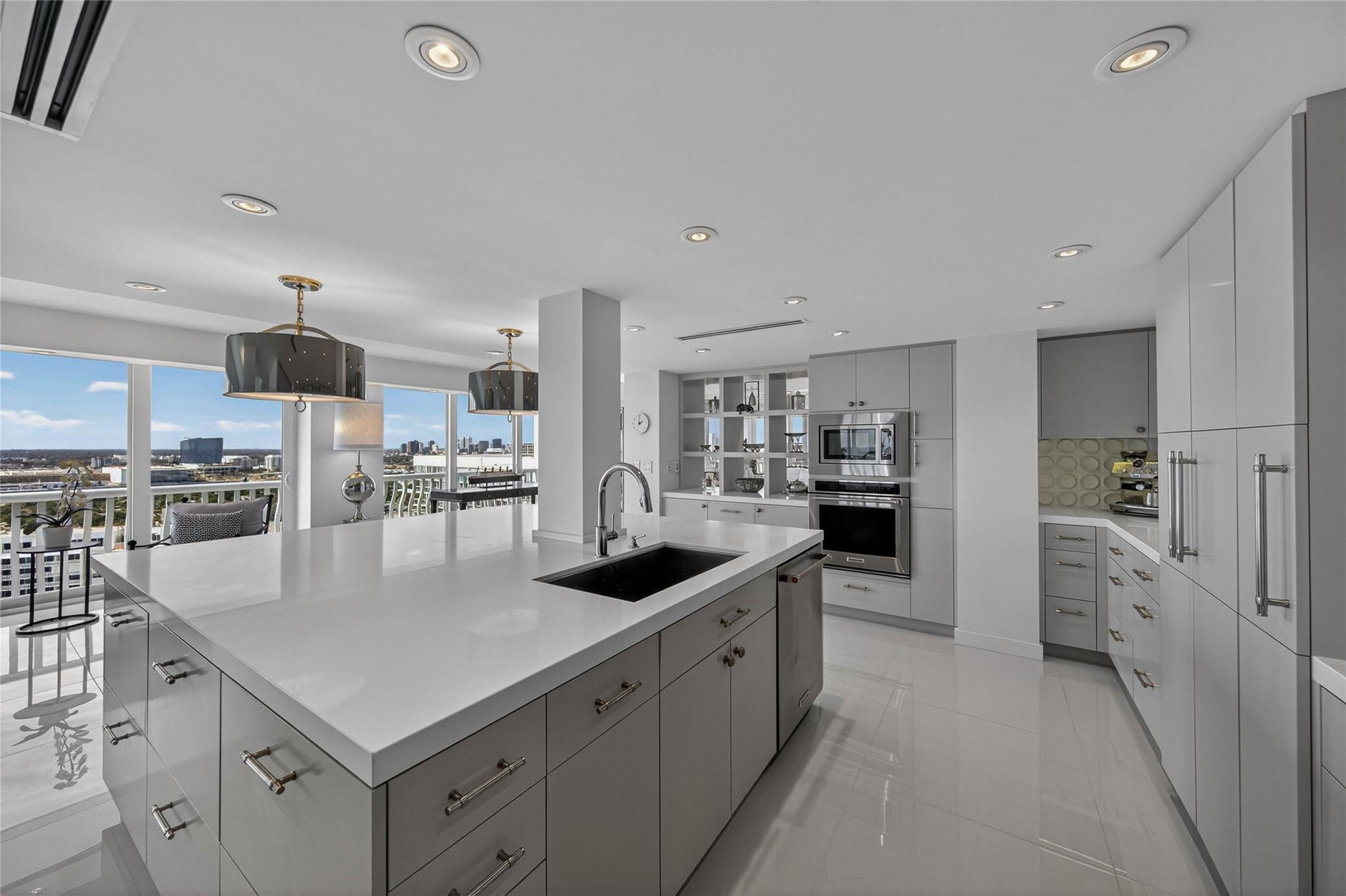 2200 S Ocean #2701-02 Fort Lauderdale, FL 33316