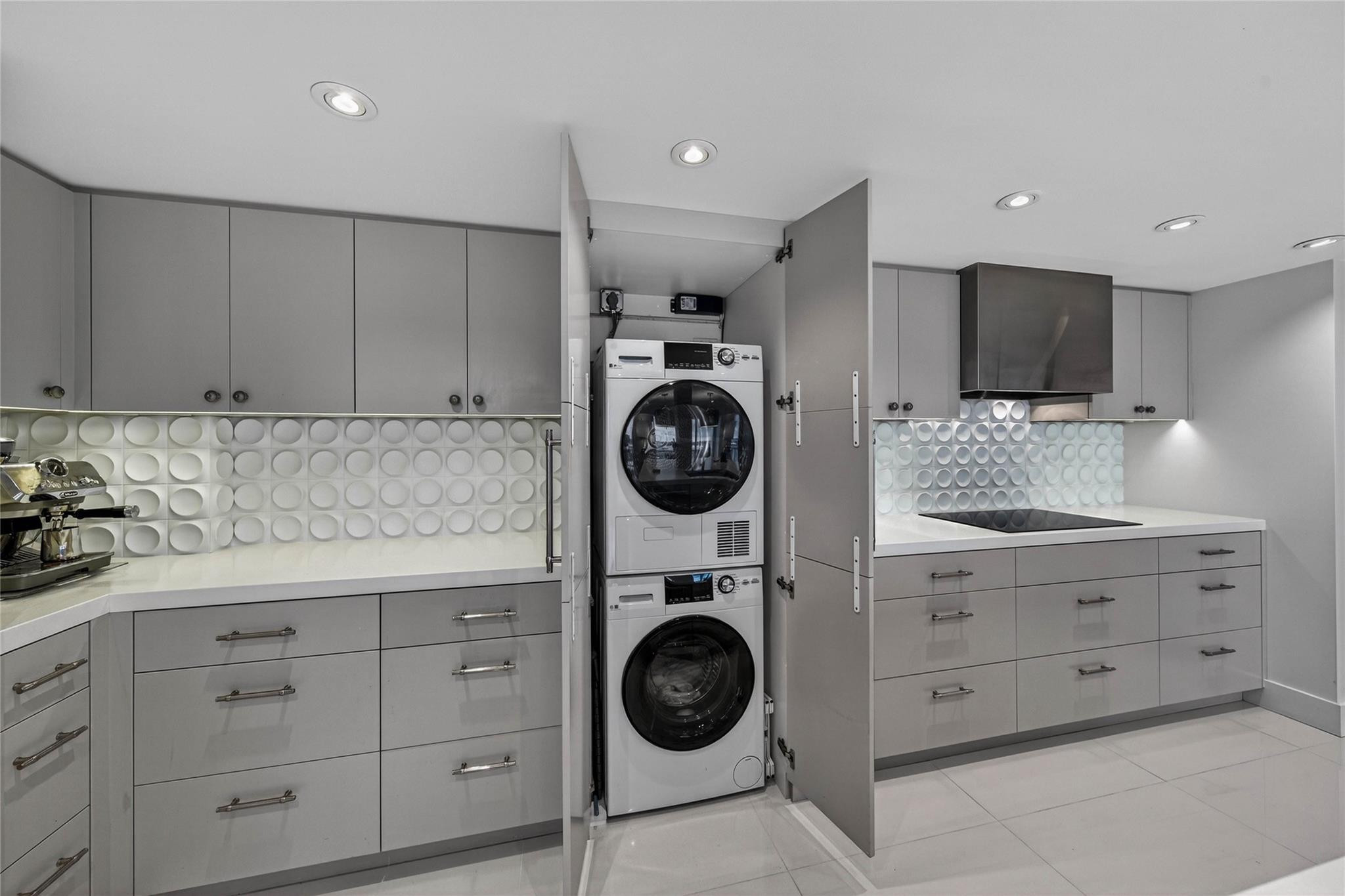 2200 S Ocean #2701-02 Fort Lauderdale, FL 33316