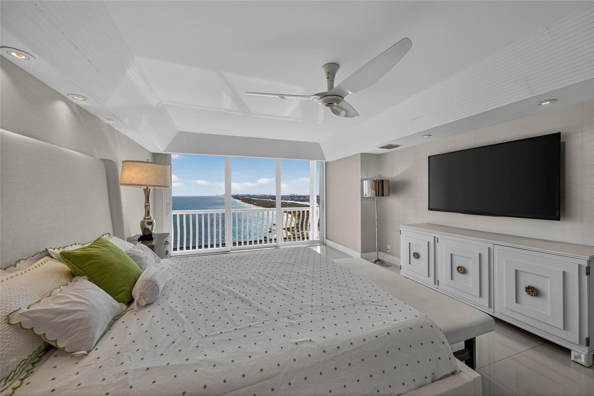 2200 S Ocean #2701-02 Fort Lauderdale, FL 33316