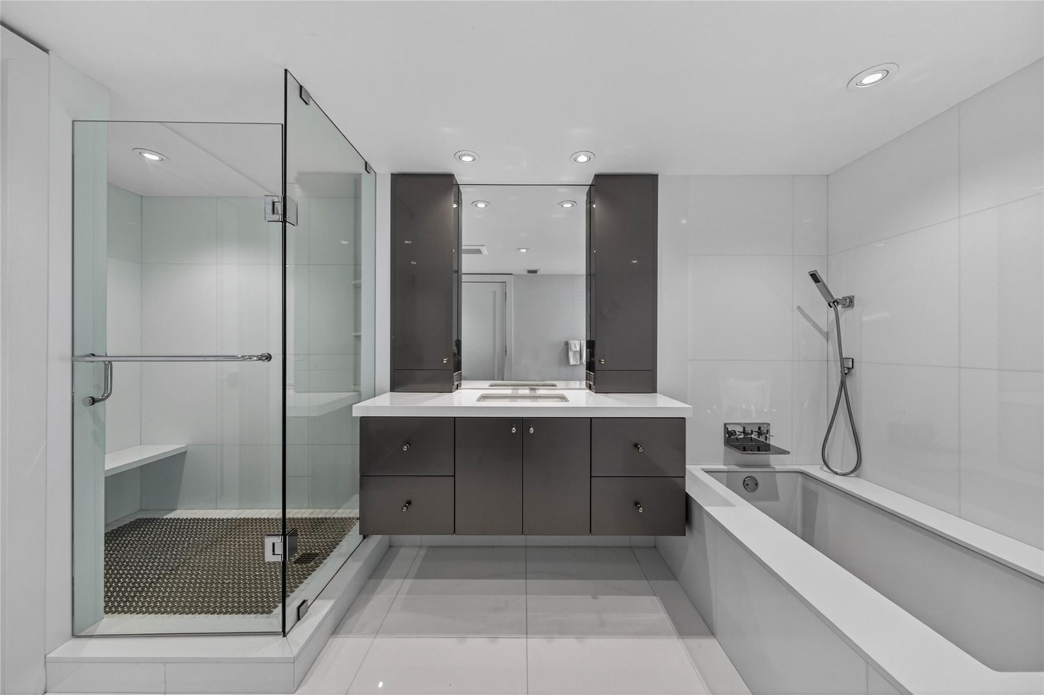 2200 S Ocean #2701-02 Fort Lauderdale, FL 33316