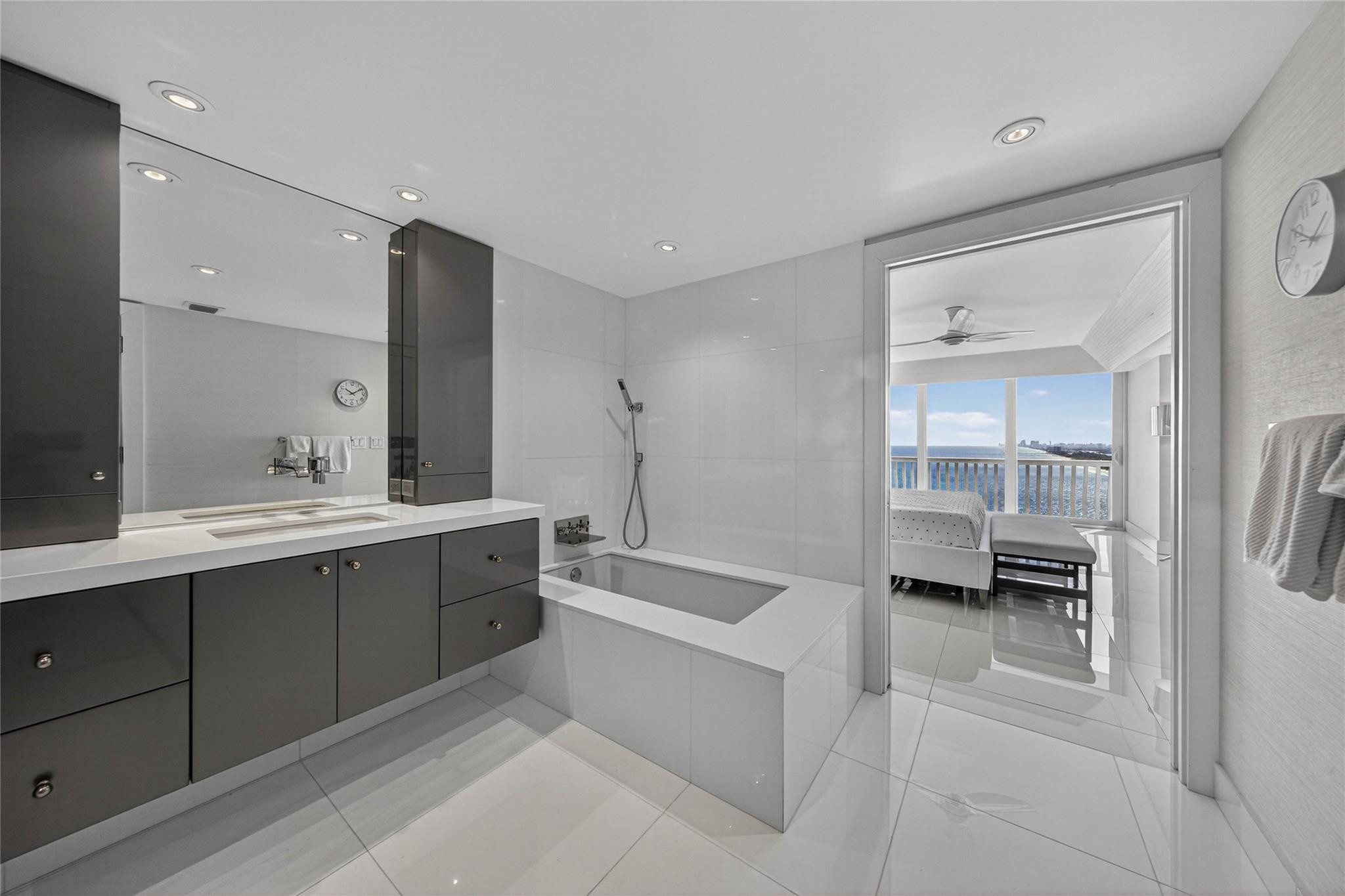 2200 S Ocean #2701-02 Fort Lauderdale, FL 33316