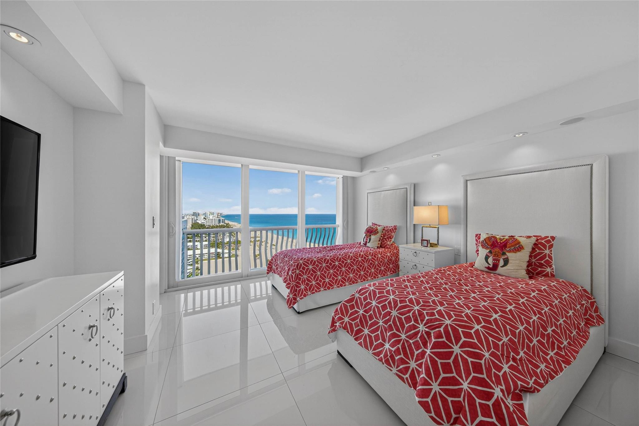 2200 S Ocean #2701-02 Fort Lauderdale, FL 33316