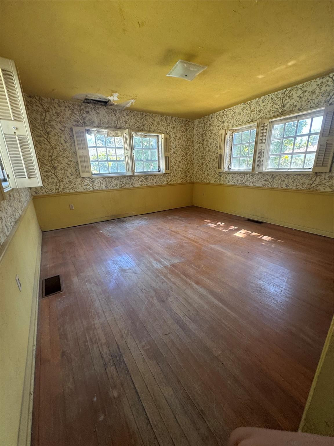 3801 Toledo Coral Gables, FL 33134