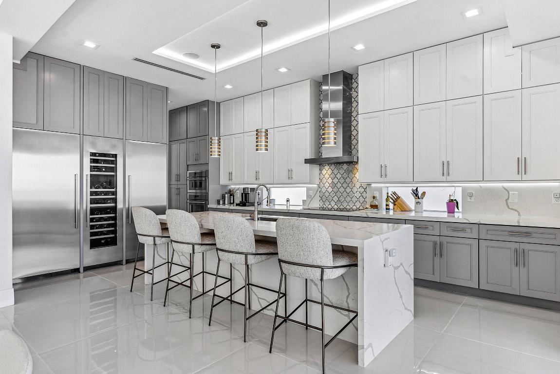 4422 N Highway A1a Hutchinson Island, FL 34949