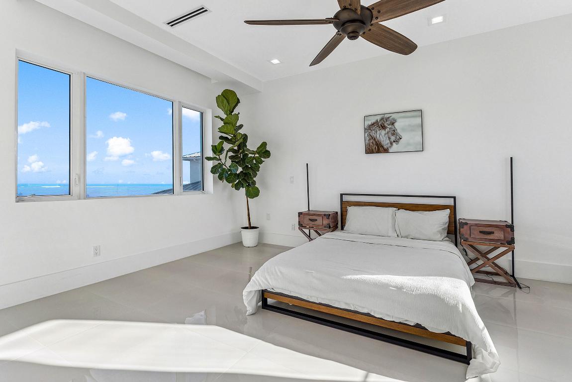 4422 N Highway A1a Hutchinson Island, FL 34949