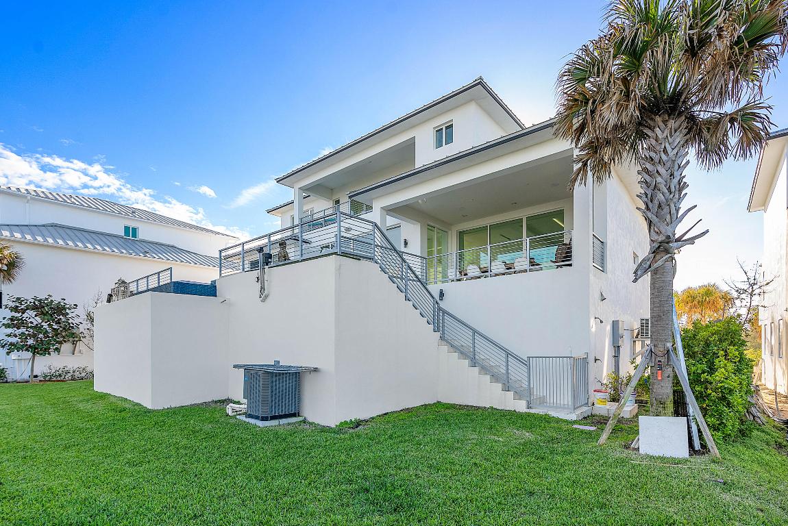 4422 N Highway A1a Hutchinson Island, FL 34949