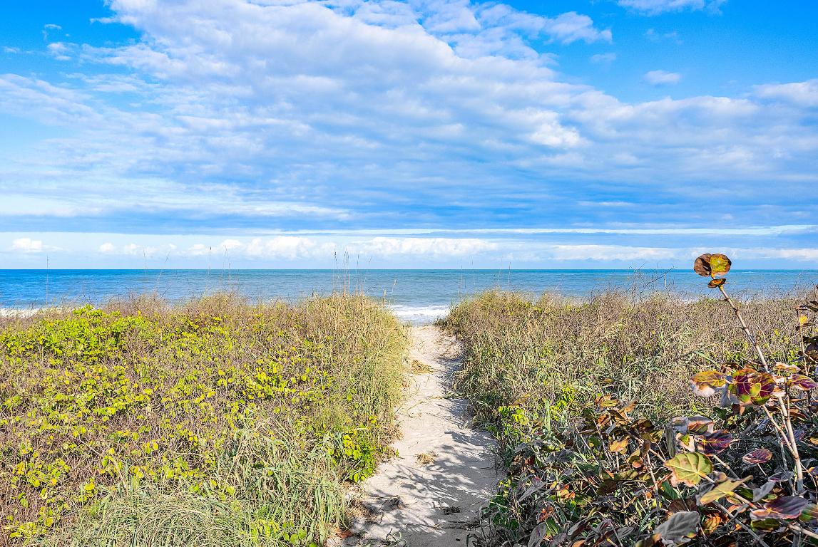 4422 N Highway A1a Hutchinson Island, FL 34949