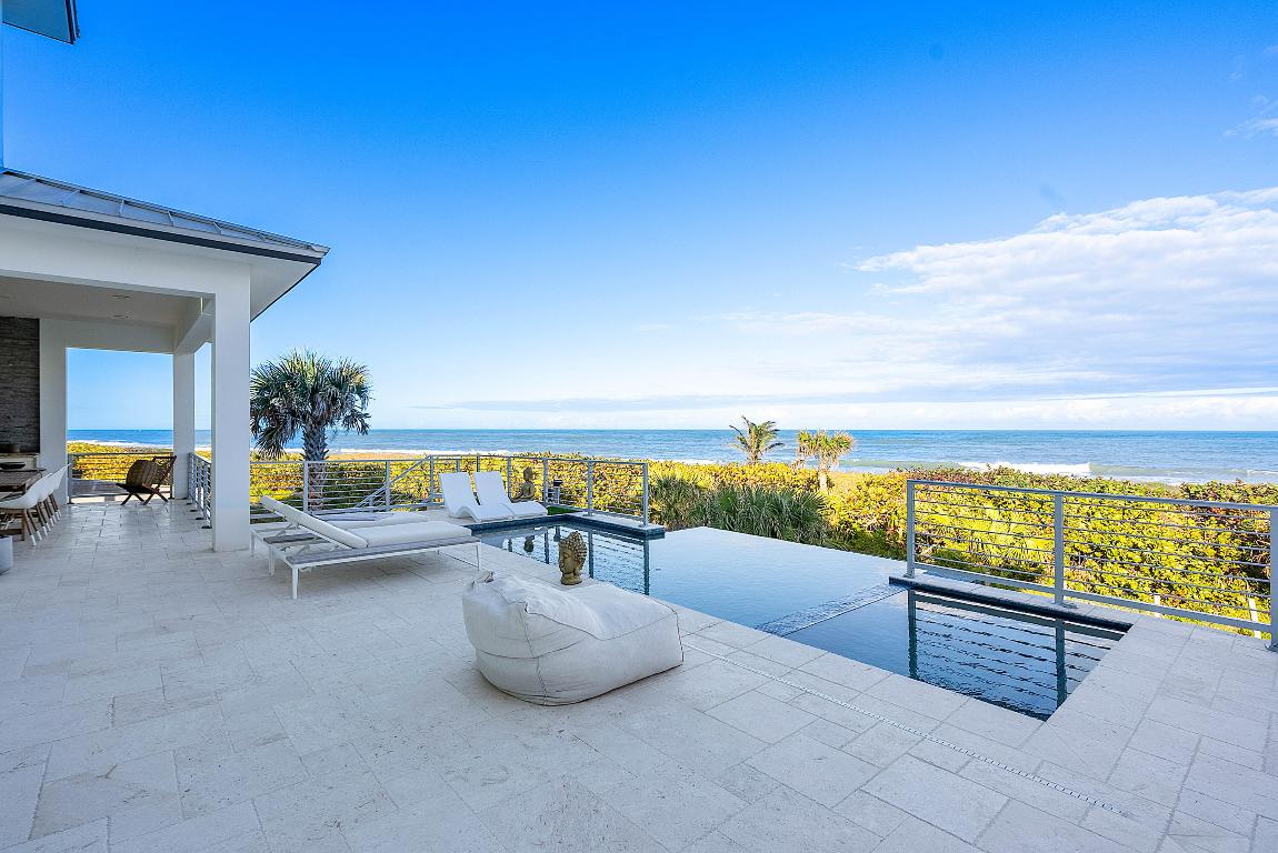 4422 N Highway A1a Hutchinson Island, FL 34949