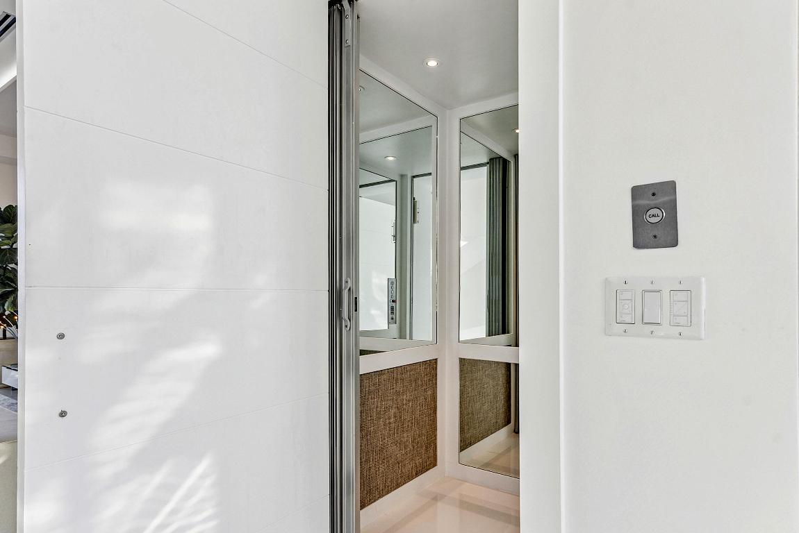 4422 N Highway A1a Hutchinson Island, FL 34949