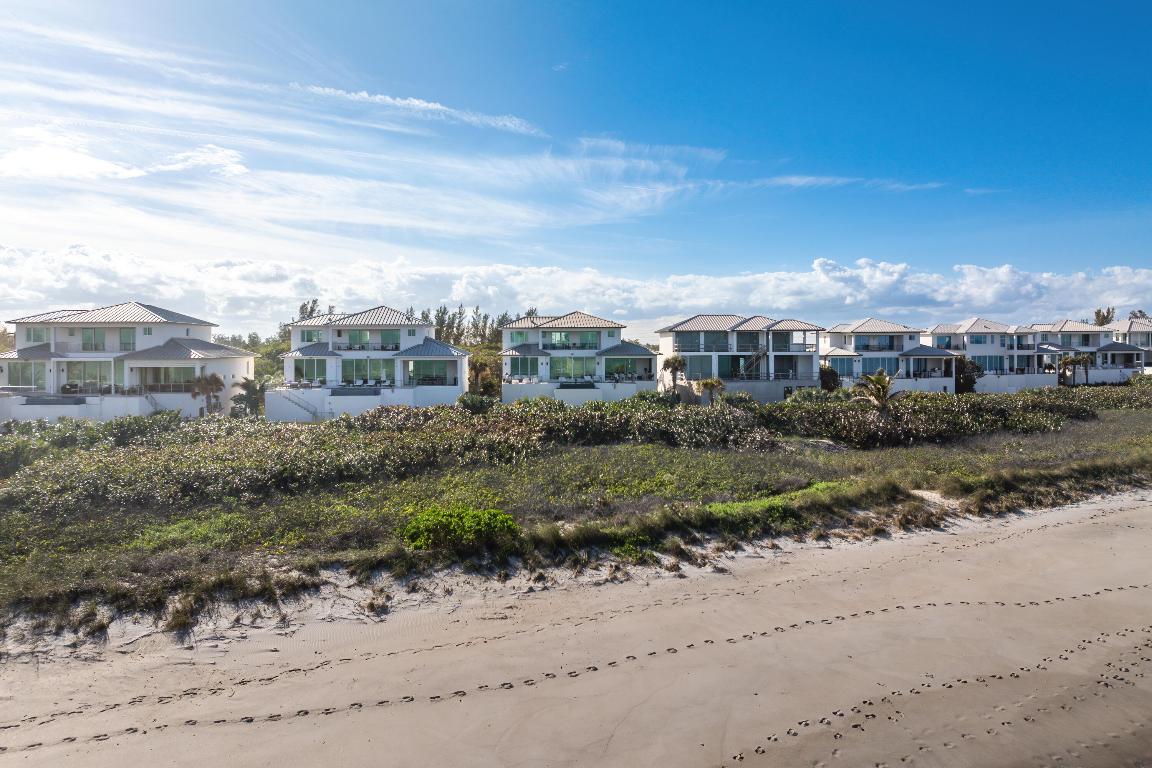 4422 N Highway A1a Hutchinson Island, FL 34949