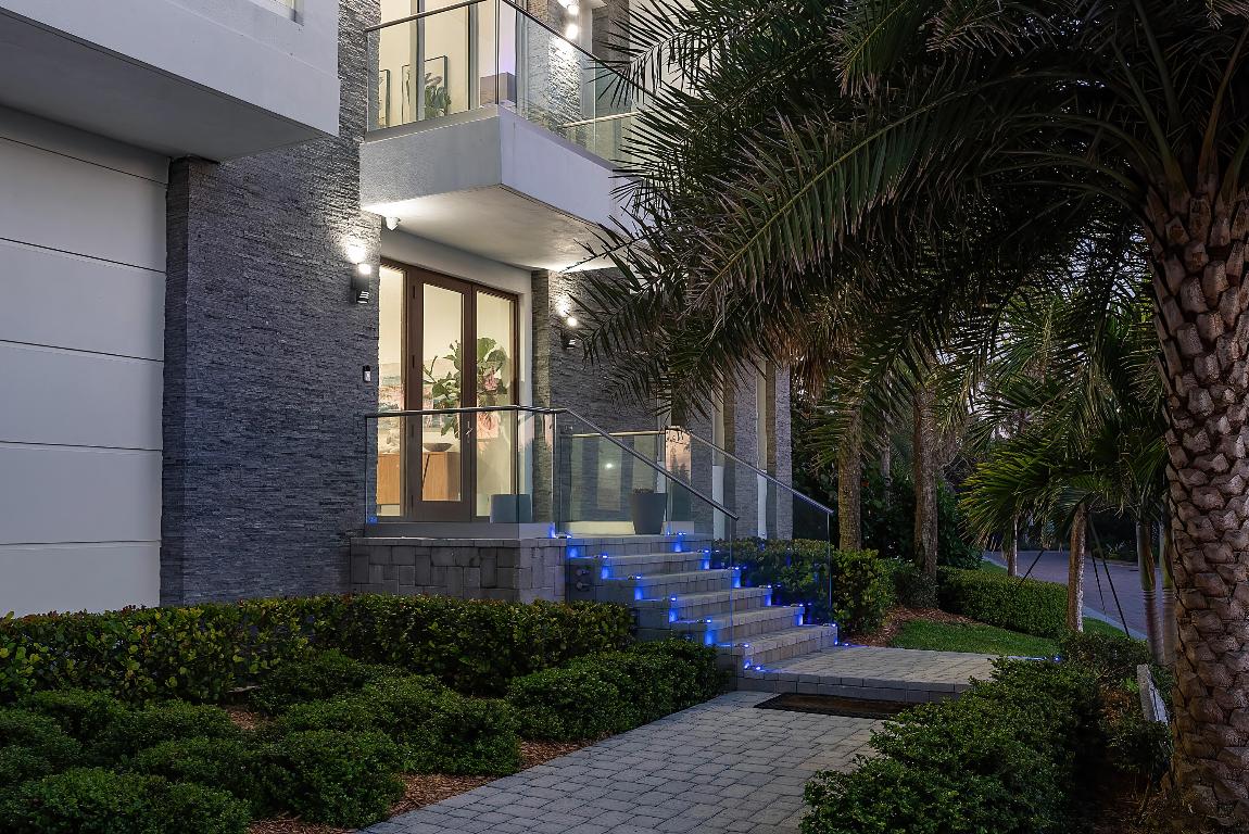 4422 N Highway A1a Hutchinson Island, FL 34949