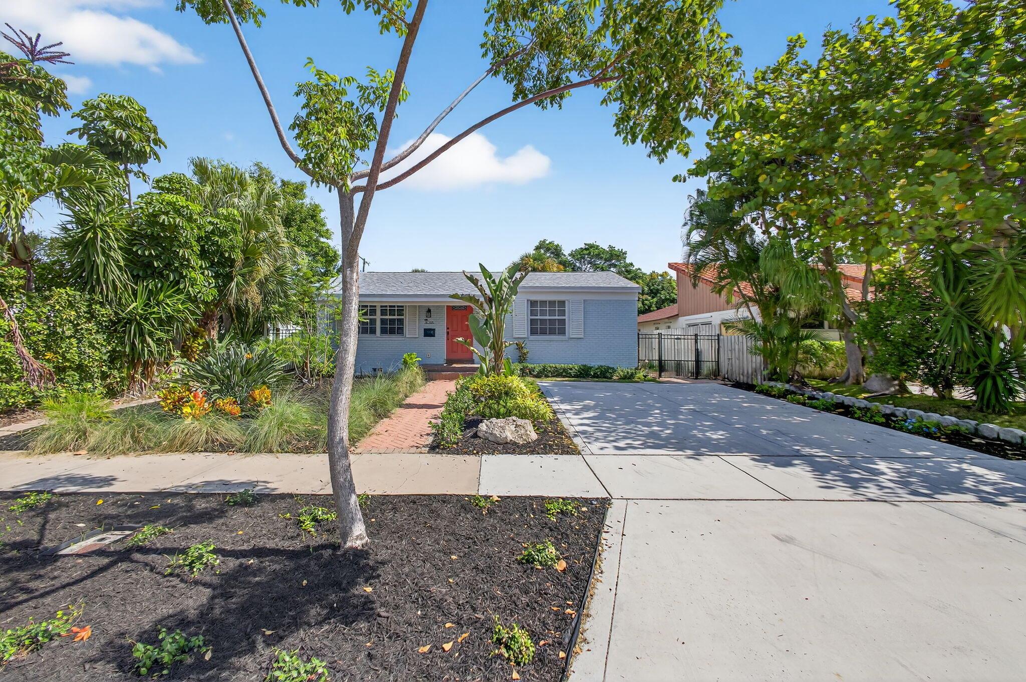 225 Cortez Rd
