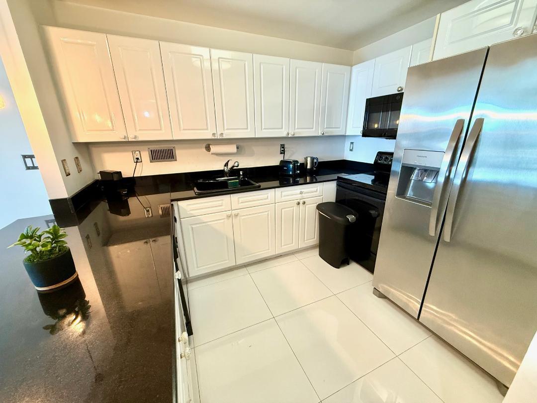 image Roney Palace Condo24