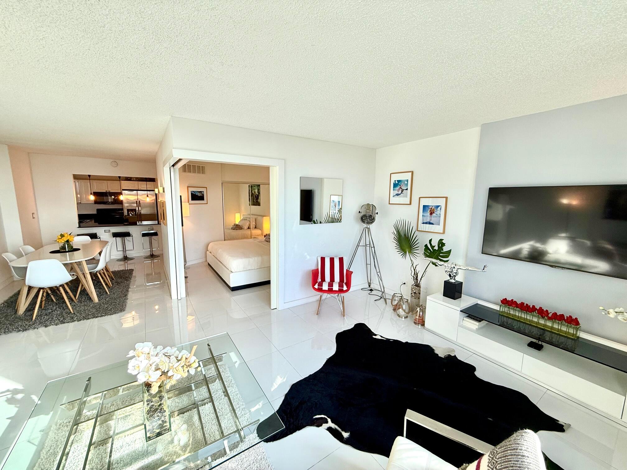 image Roney Palace Condo28