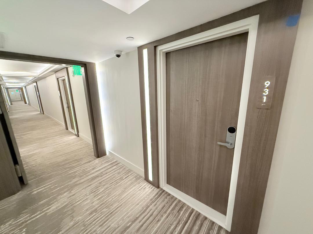 image Roney Palace Condo2