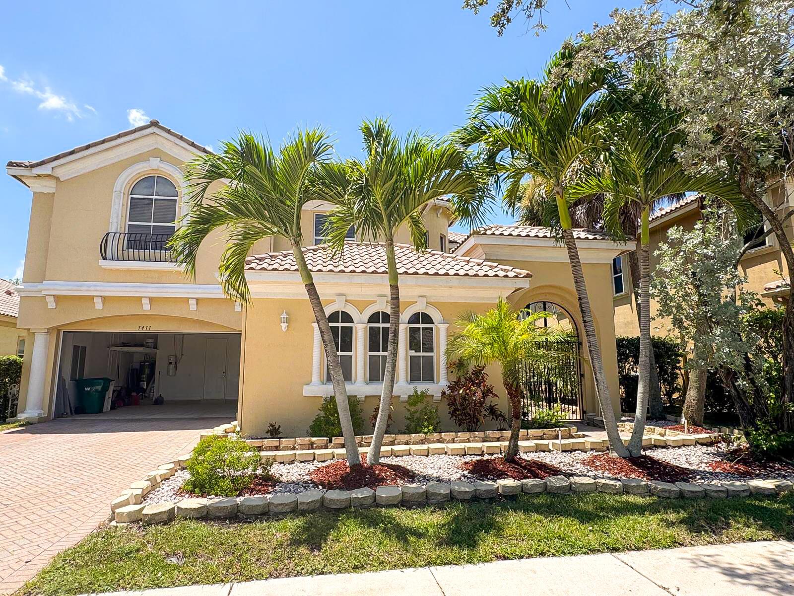 7477 NW 114th Ter